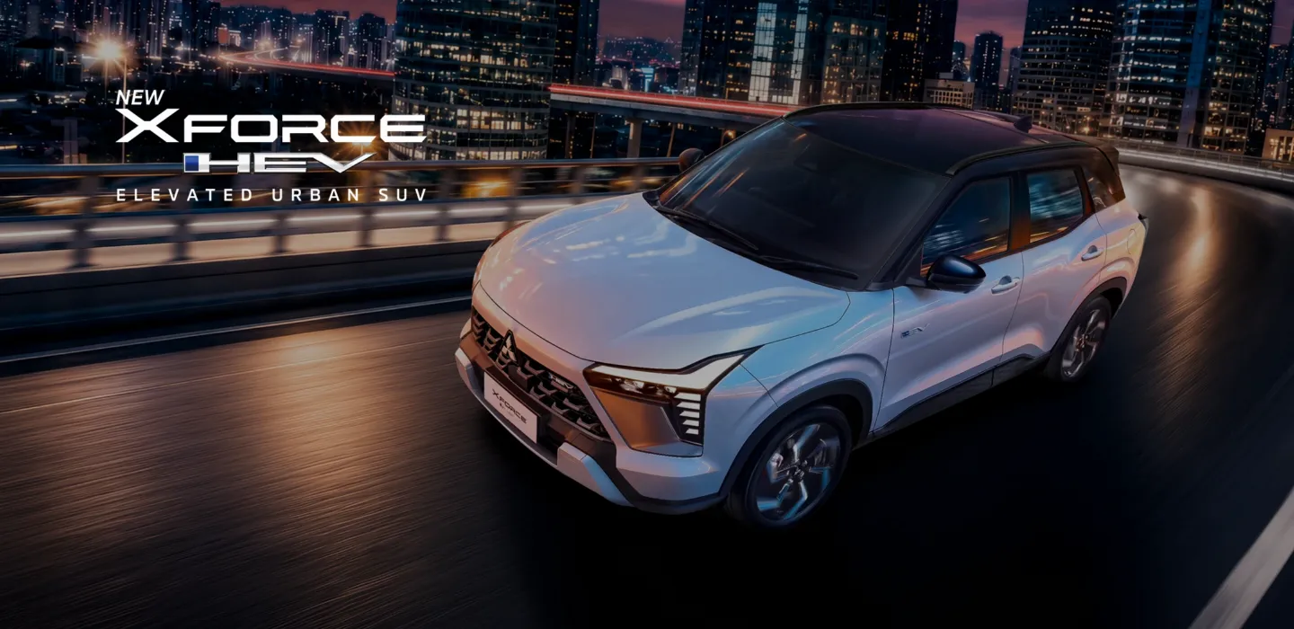 New Xforce HEV — Elevated Urban SUV melintas di jalan layang kota